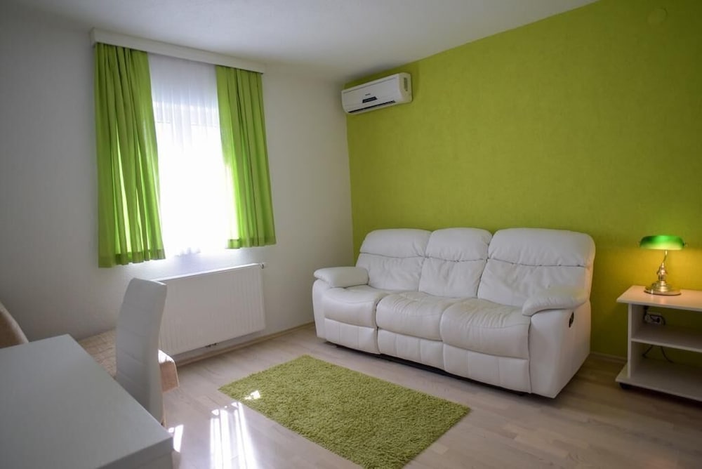 Villa Lika Annex