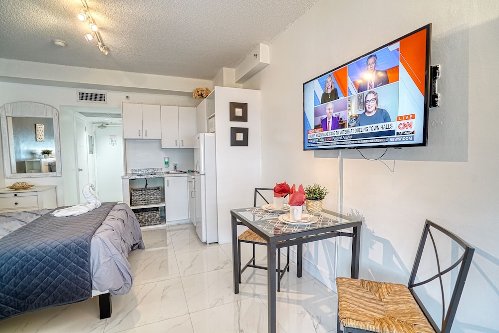 Private Apartments at the Casablanca