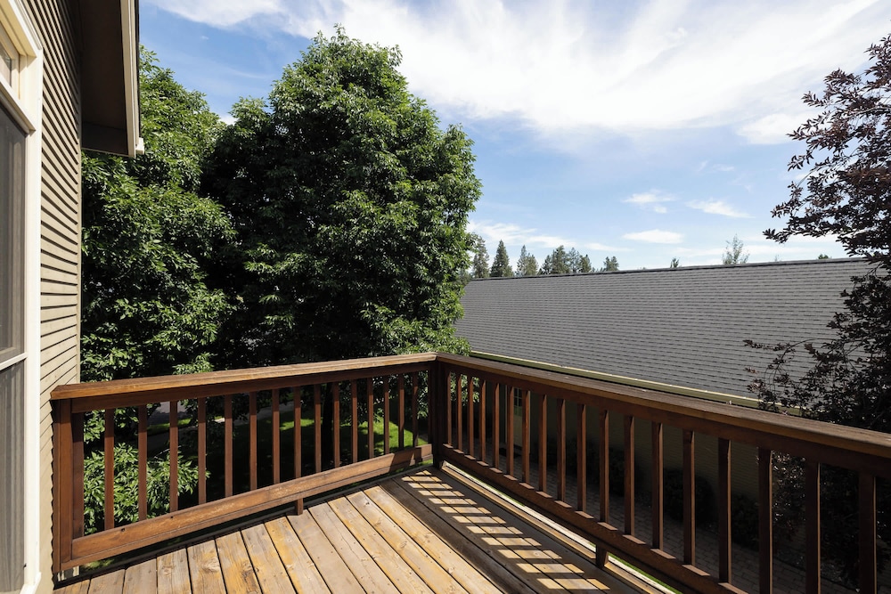 Cascade Cottage Stay for 6