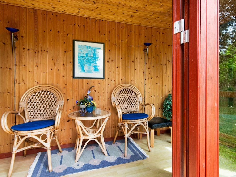 6 Person Holiday Home in Romo view 4