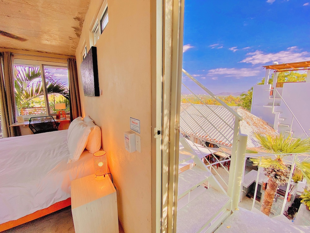 Perro Surfero Hotel Boutique - Todos Santos, BCS