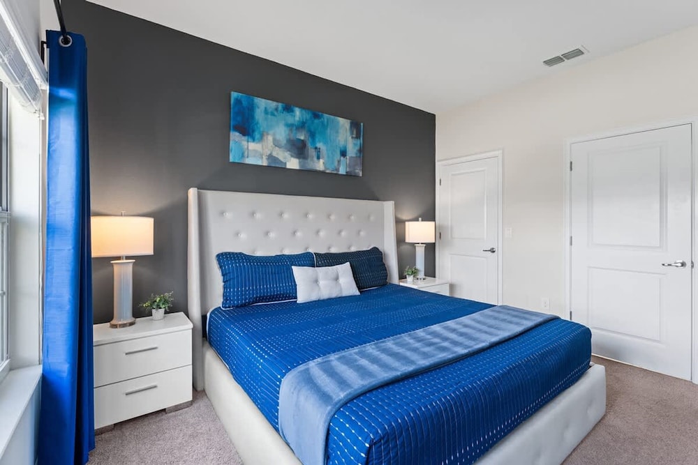 Amazing Resort Near Disney 4BR Townhome
