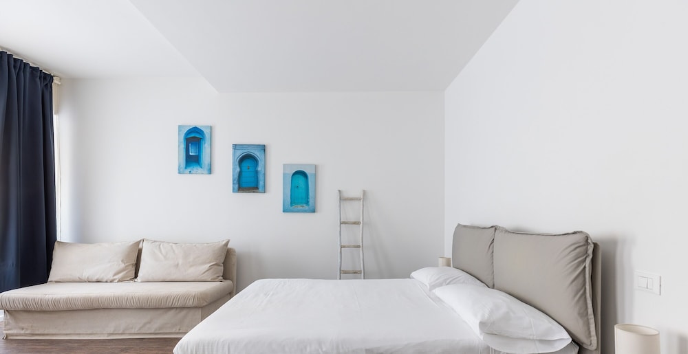 Largo Molina Studio III