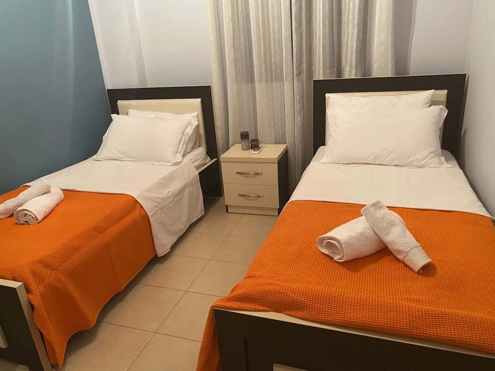 Villa Orestis - Stoupa Garden Getaway