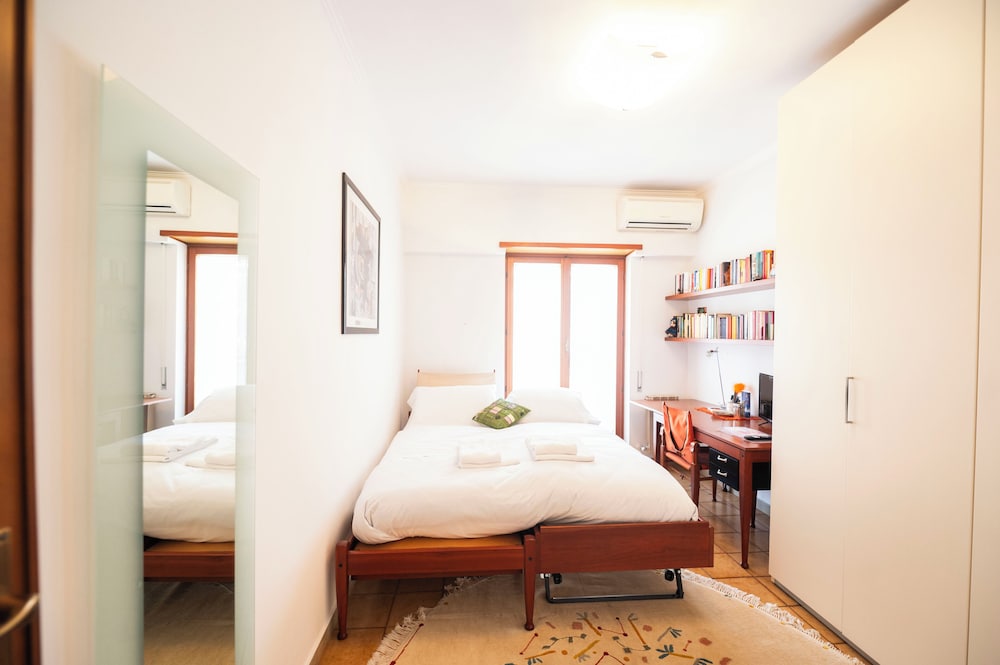 Luminous 2Br Family Apartment In Residential Area