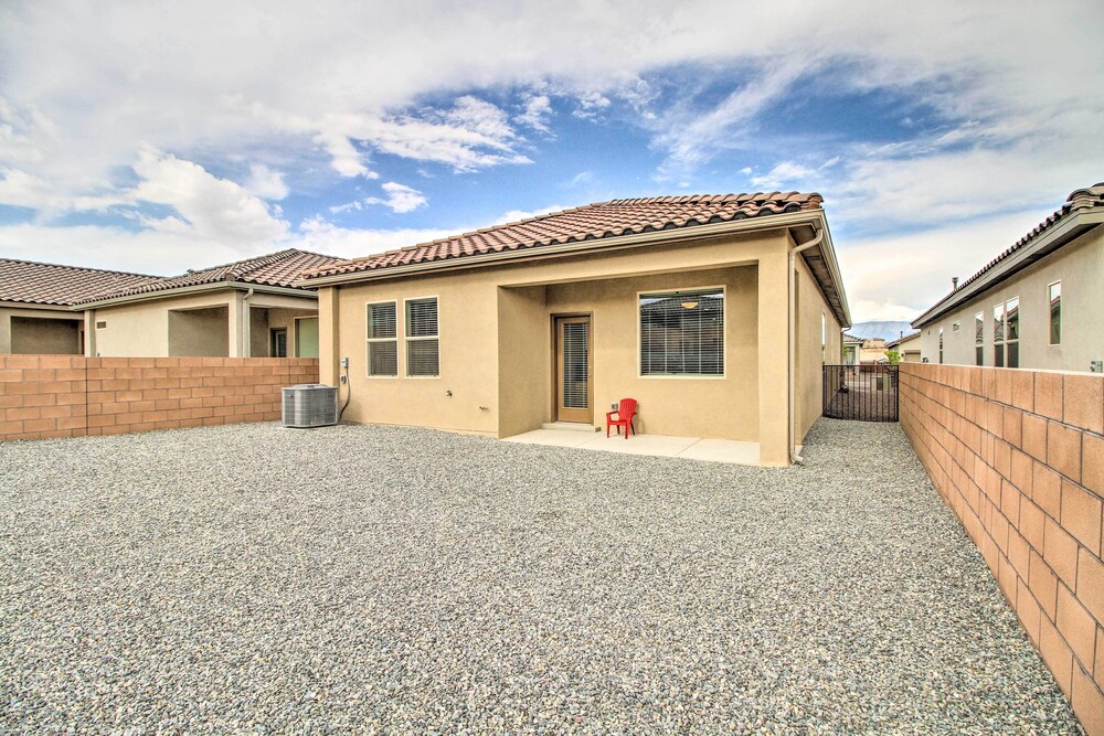 Family-friendly Rio Rancho Home Near Old Town view 4