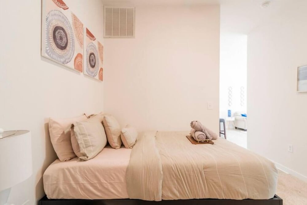 Luxury Apartment Uptonw Wi-Fi Gym 233