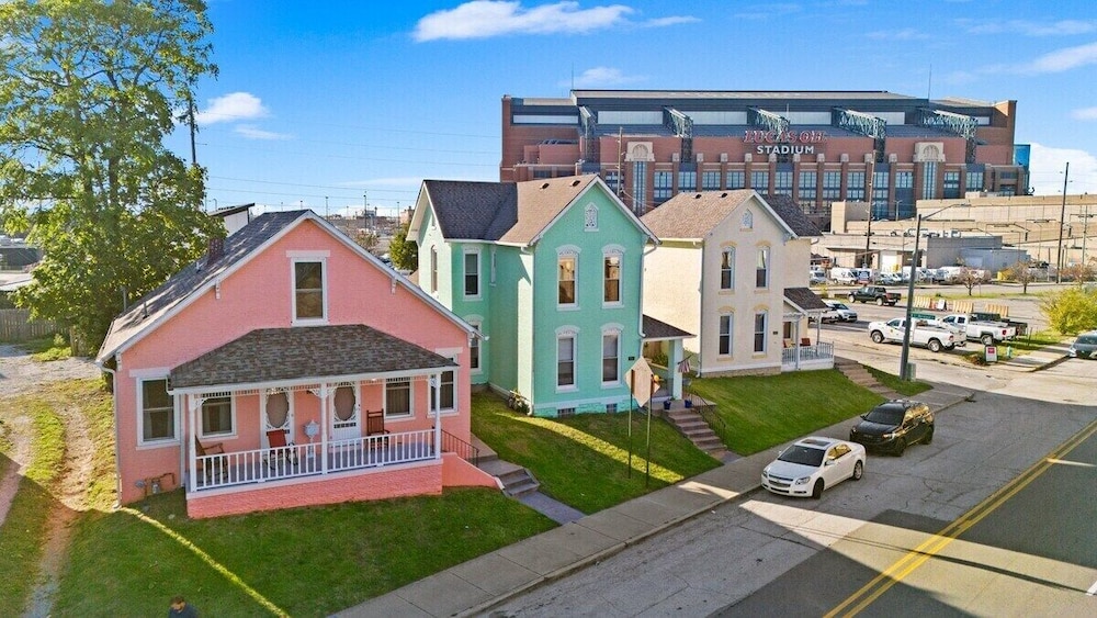 Indy Stadium Villas 701