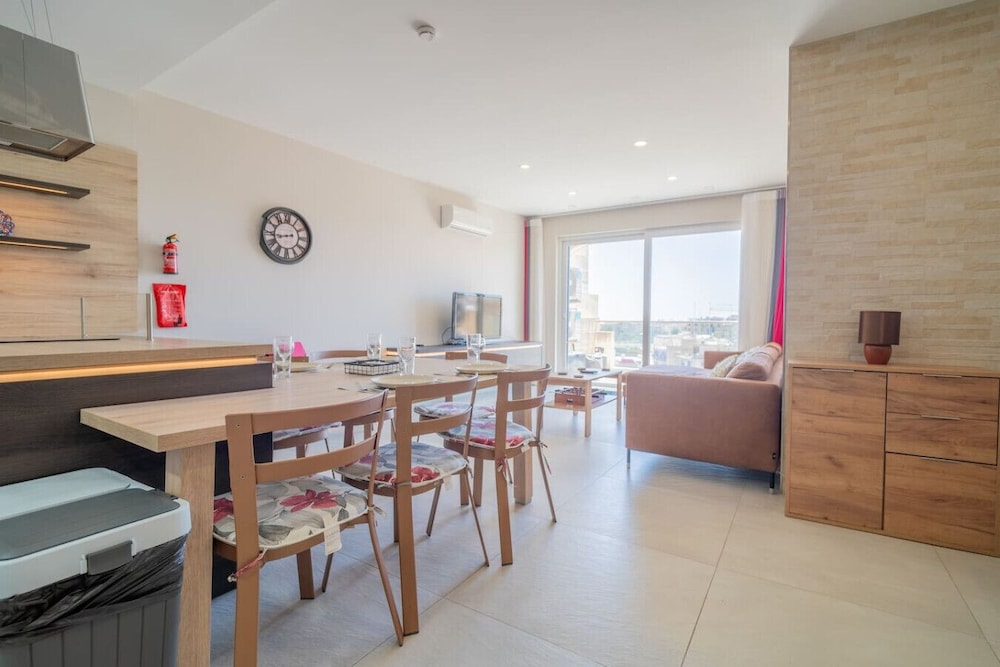 Ghajnsielem Retreat 4 Bedrooms Panoramic Terrace