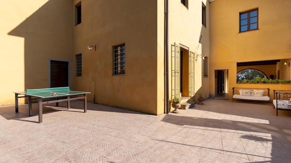 Villa Montefalconi 11 Emma Villas view 5