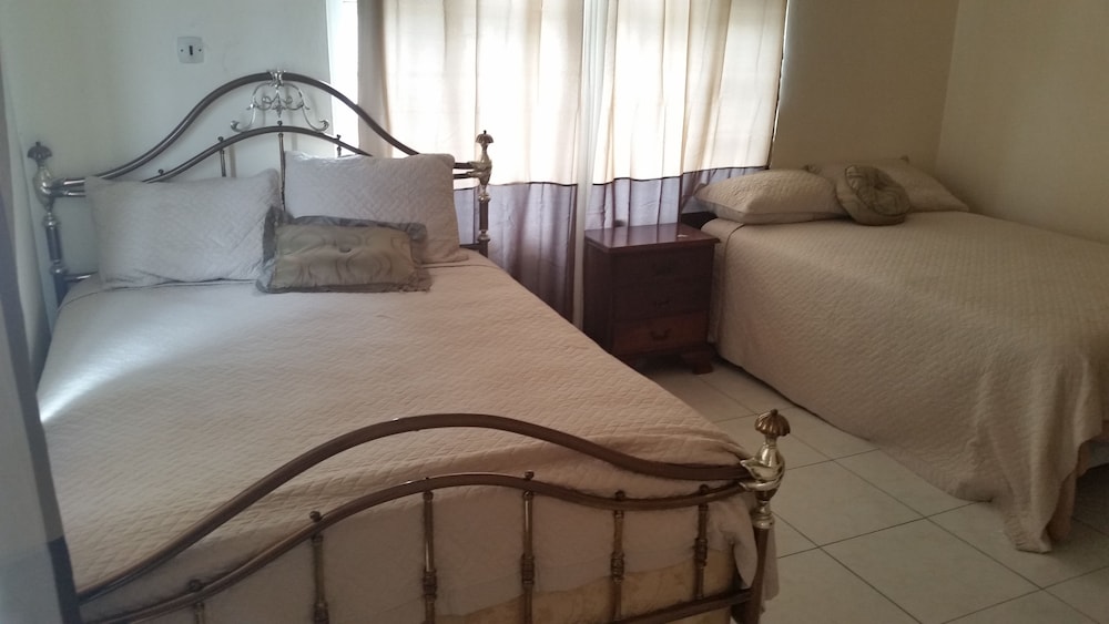 Hatfield South Villa