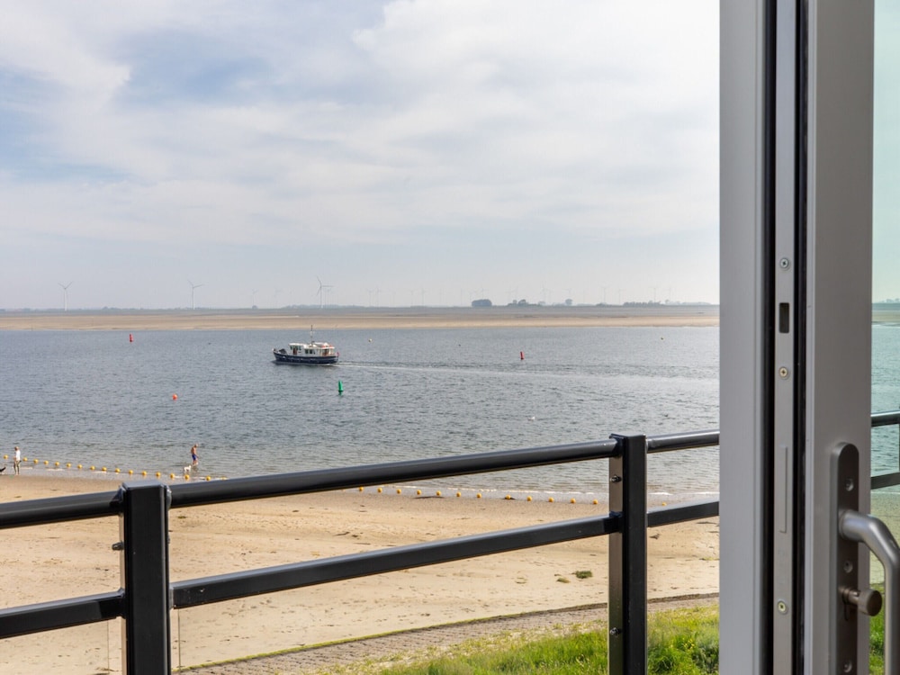 Lush Apartment With Water Views view 4
