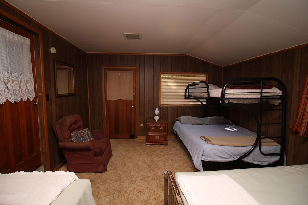 3 Bdrm Country Cottage - Main House - Rosewood Cottages