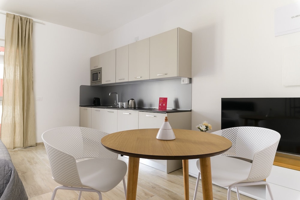 201 - Palazzo Murat - Apt 5 - LOC