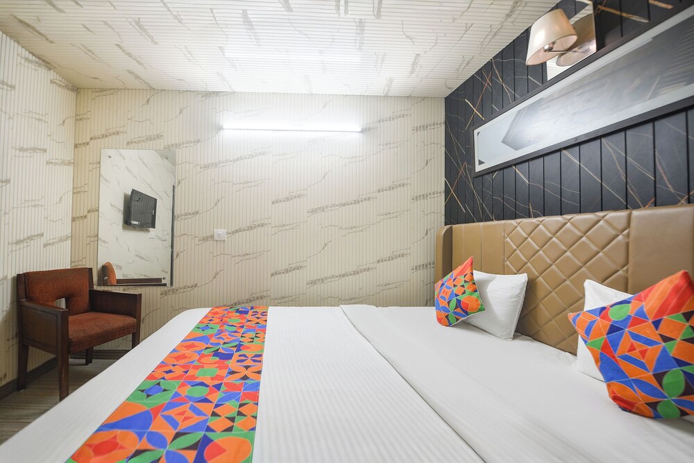 Fabhotel Heritage Residency