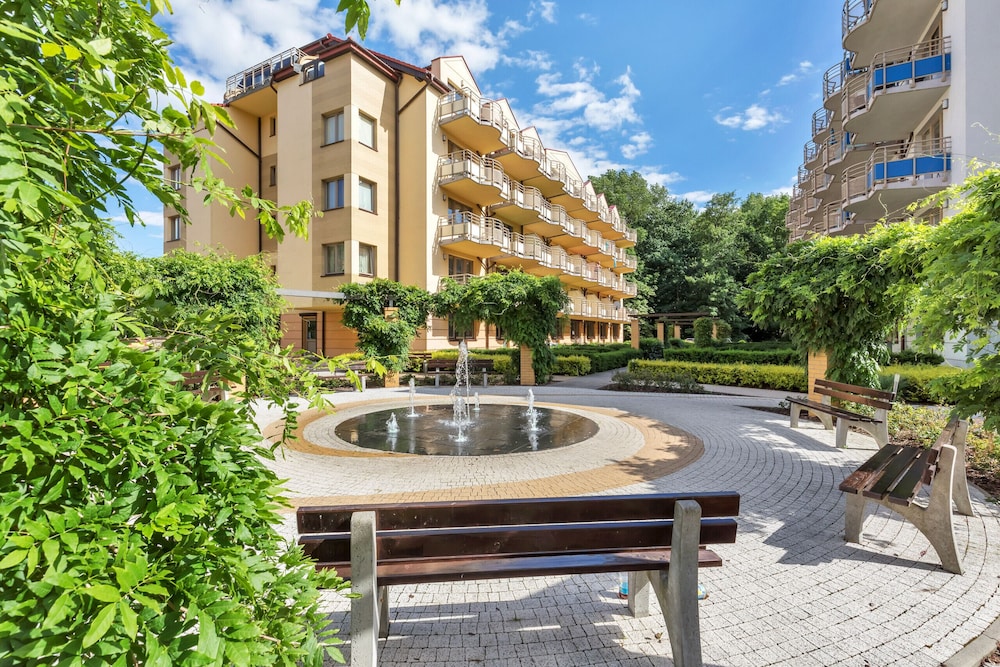 Zdrojowa Apartments by Renters view 5