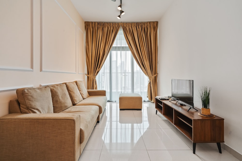 Legasi Kampung Bharu Guesthouse