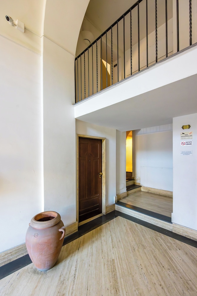 Materdei Beautiful Terrace by Napoliapartments