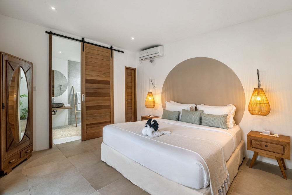 House of Bagera by Alfred in Bali - Tropical Family Dream Villa in Seminyak Oberoi Beach Bali