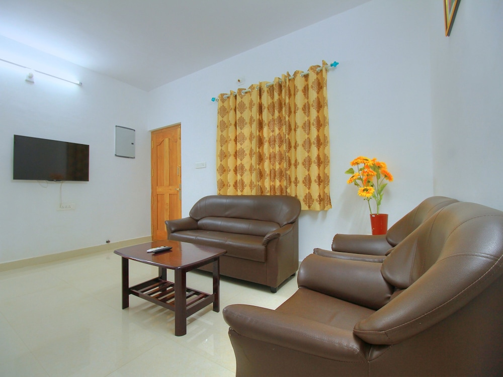 OYO 15478 Lalana Residency view 4