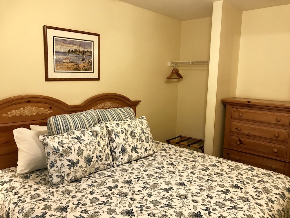 Bay Breeze Resort
