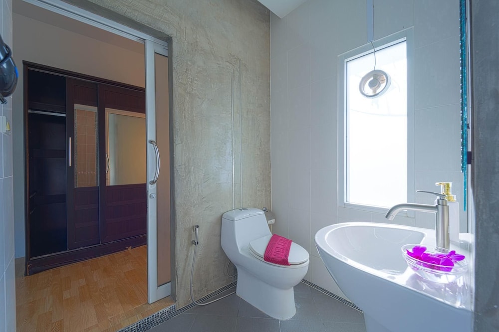 Fantastic 7 Bungalow Private Resort BR7