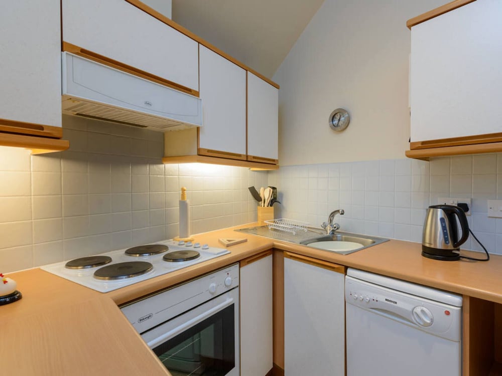 Dunlin - 1 Bedroom Seaside Apartment view 3