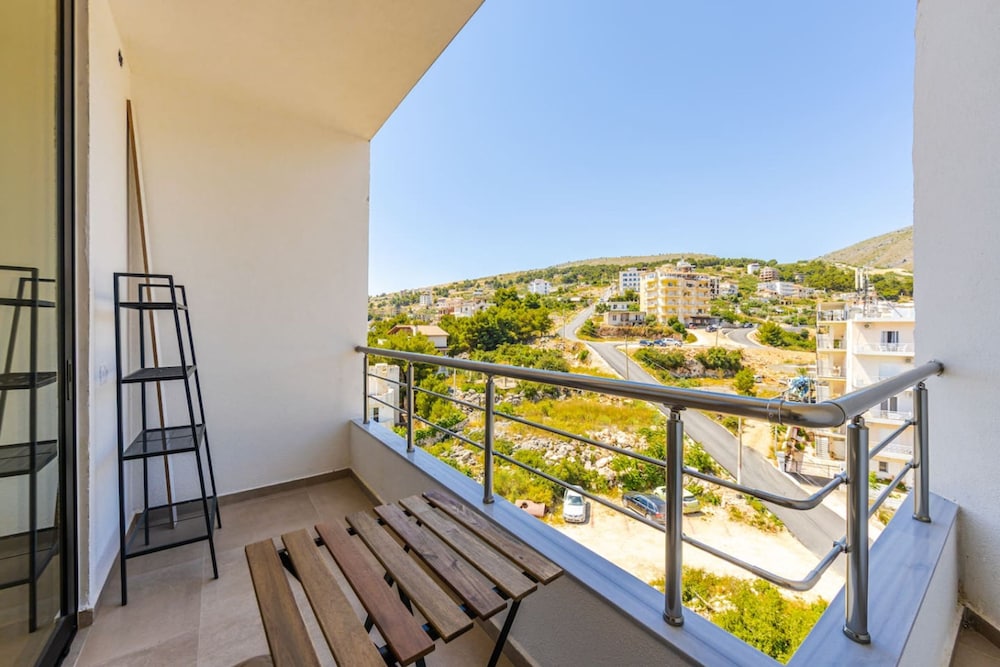 Luxury Studio With Free Parking