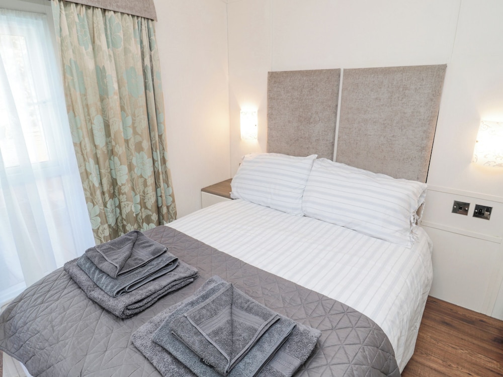Acorn Lodge