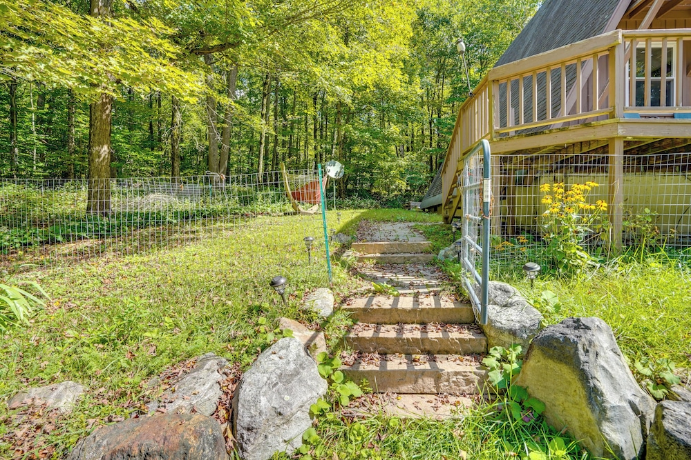A-frame Cabin w/ Furnished Deck in Becket!
