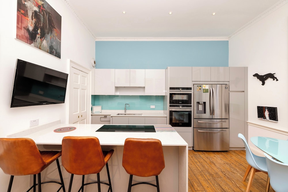 Luxury Family Flat in Edinburgh New Town