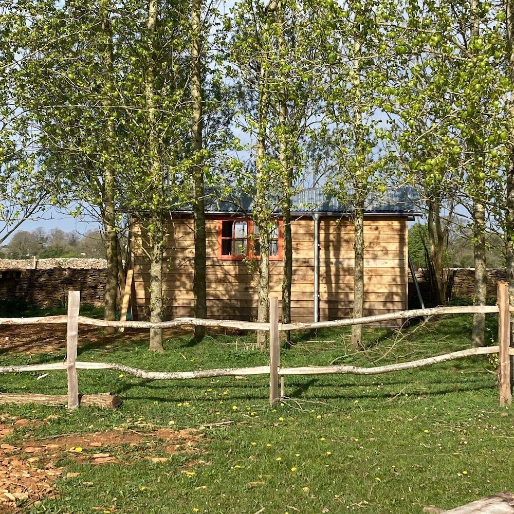 Secluded Shepherd's Hut