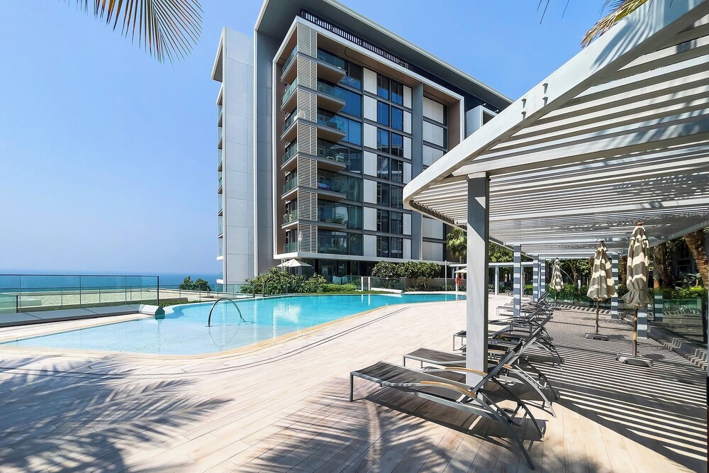 Luxury 3bdr on Bluewaters island