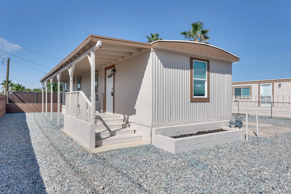 8 Mi to Laughlin Riverwalk: Waterfront Retreat