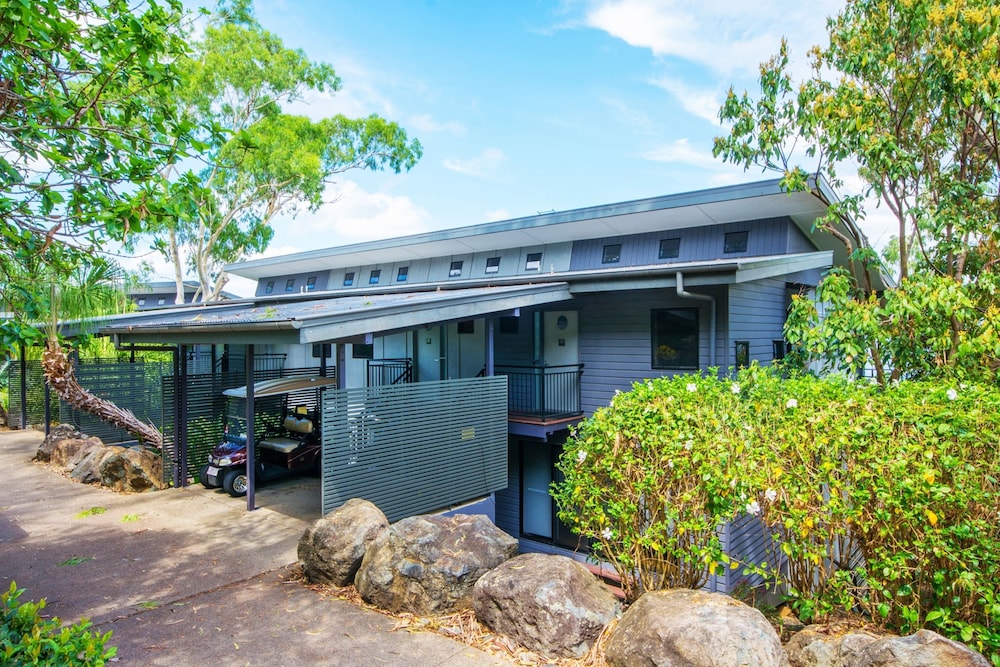 Hotel Shorelines 23 Hamilton Island 2 Bedroom Ocean View near Marina With Golf Buggy