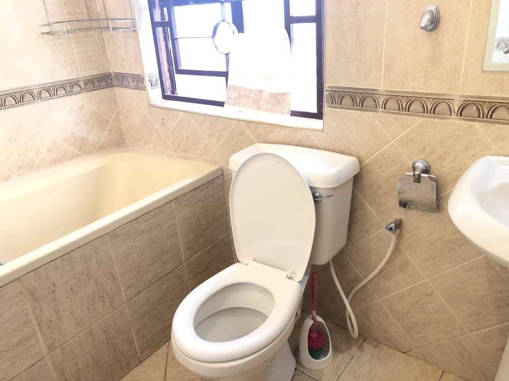 White House of Tanzania - Hostel