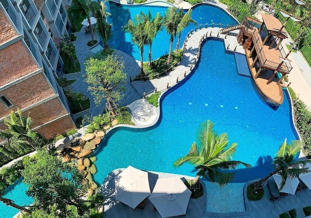 Pool Side Retreat- 1 BED TC-B105