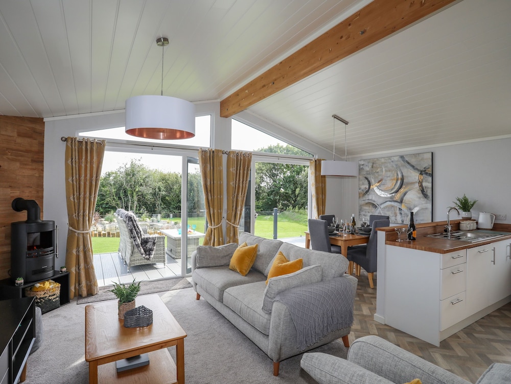 Fairview Lodge