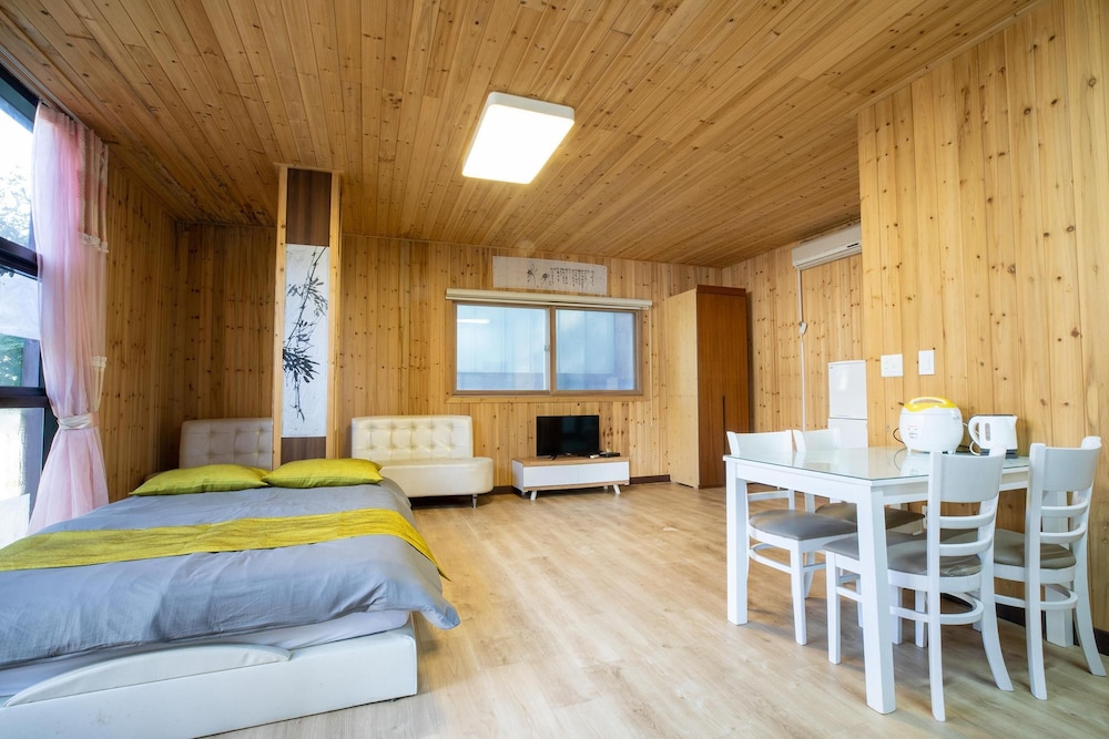 Gapyeong Yeolhodang Pension view 2