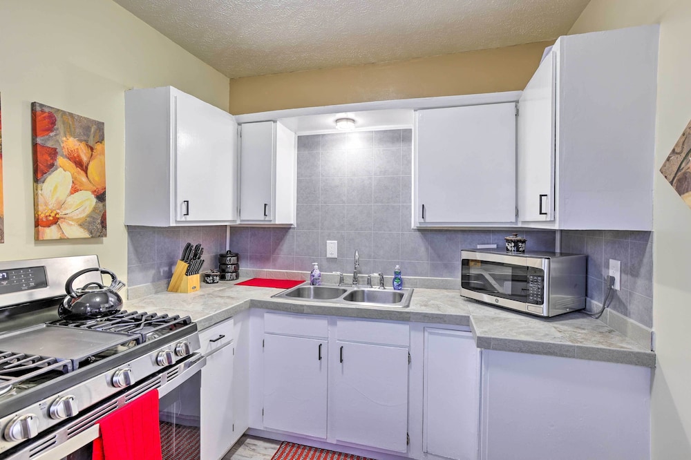 Council Bluffs Vacations - Council Bluffs Cottage: Proximity to Parks! - Property Image 20