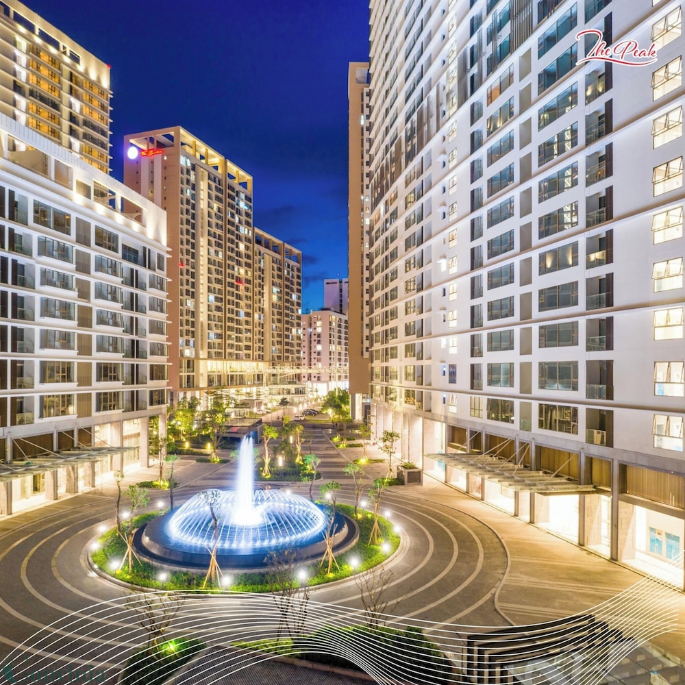 2BR Luxury in District 7