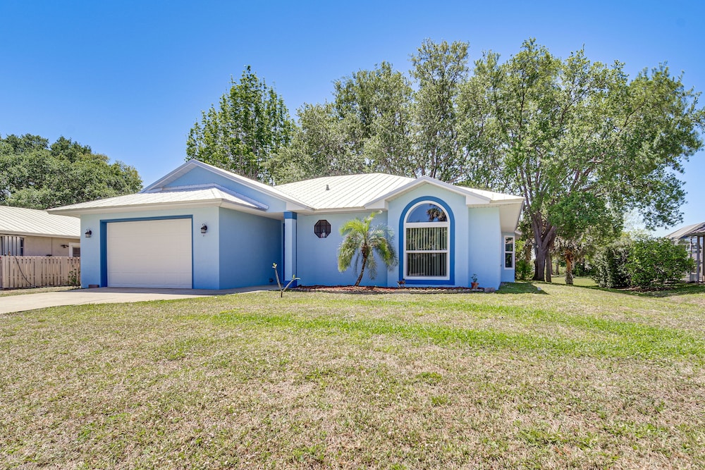 Pet-friendly Sebastian Home: w/ Porch + Lake View! view 4