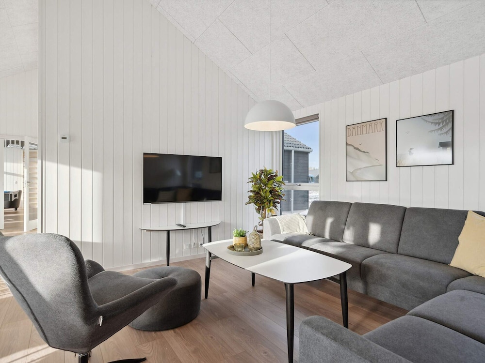 5 Star Holiday Home in Norre Nebel