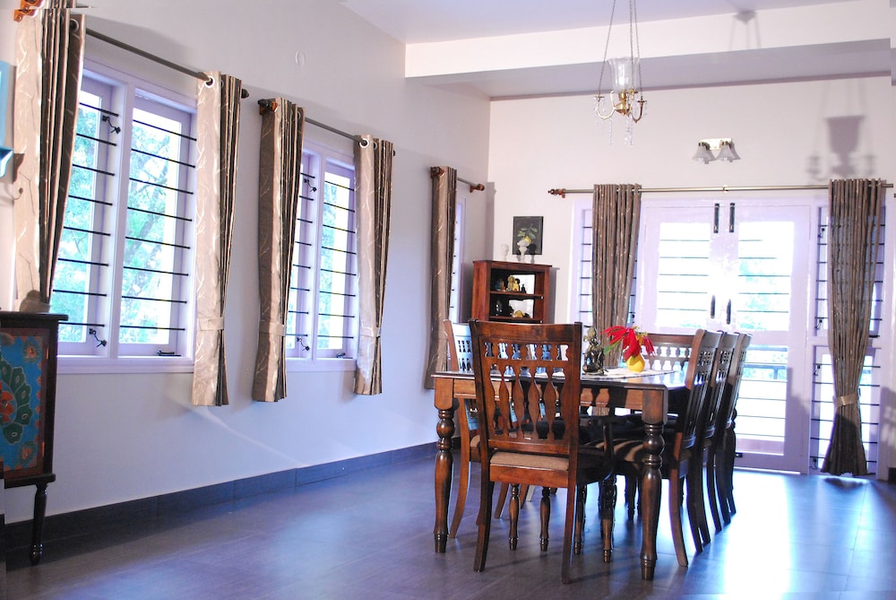Amritasthanam Guest House And Retreat