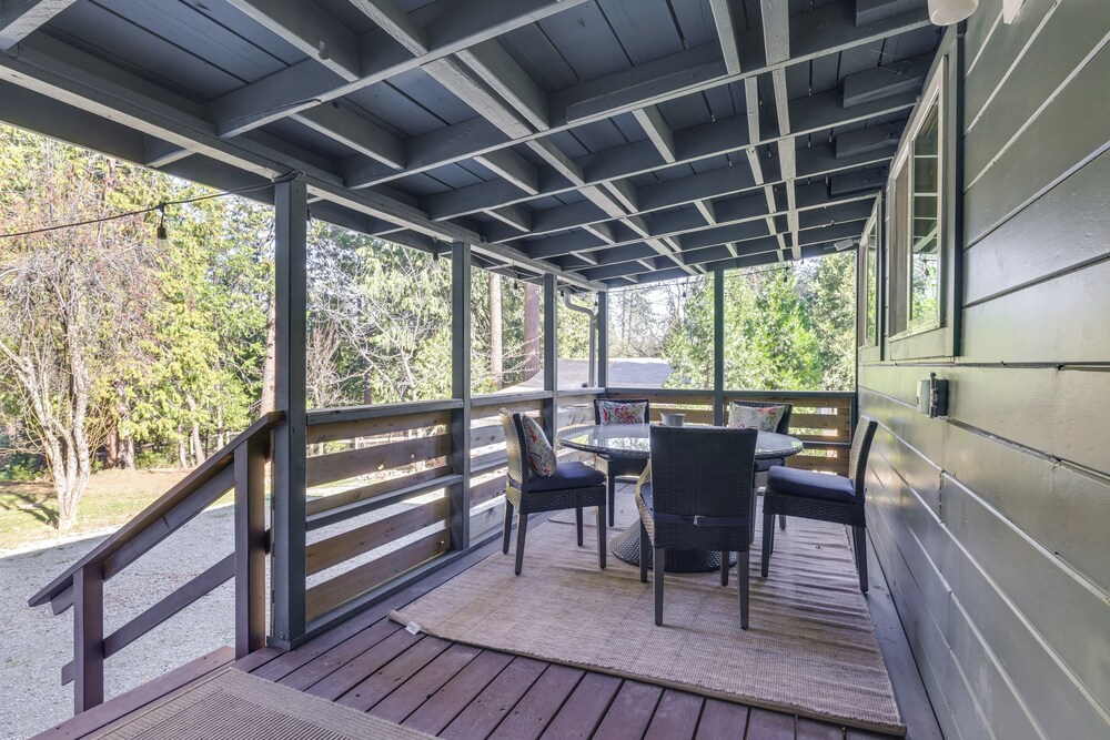 Fire Pit + Grill: Serene Retreat in Hathaway Pines