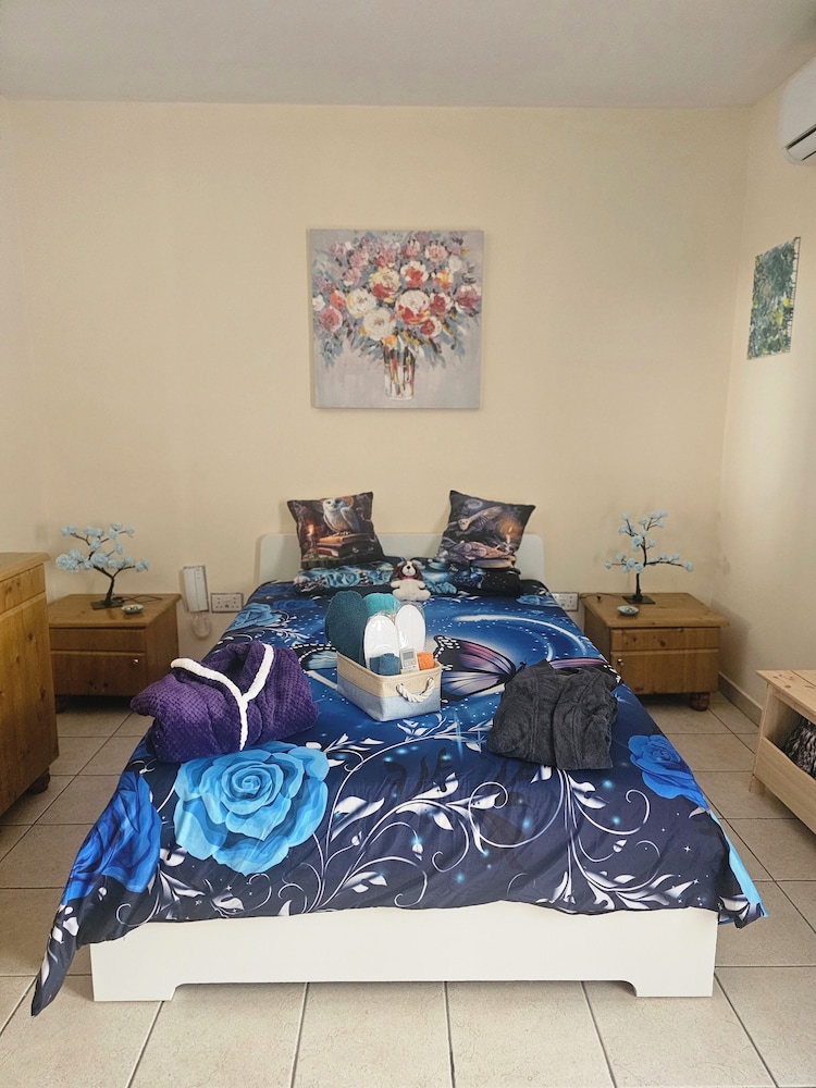 Country View Apartment