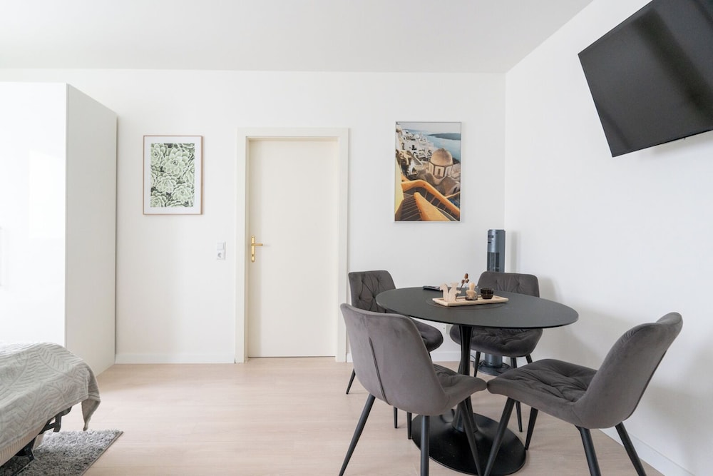 COY Apartments Steyr - Work & Relaxation