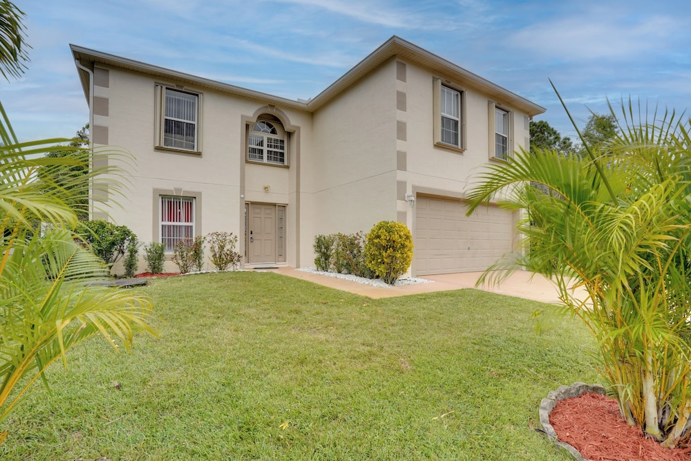 Family Gem in Port St Lucie w/ Backyard & Pool!