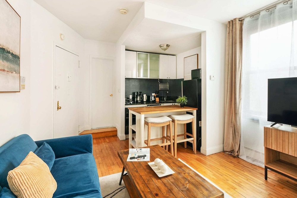 139 West Village Apt