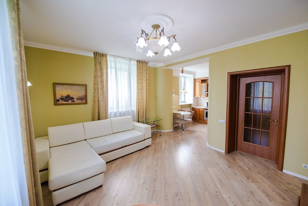 Apartment on Shevchenko 9-8